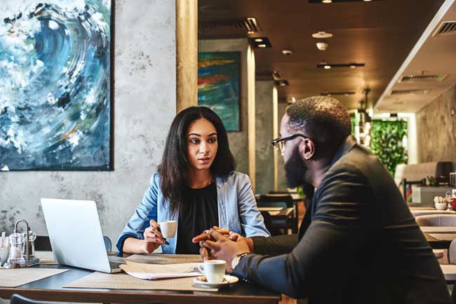 business-meeting-with-woman-and-man-650px | The Entrepreneur's Source business-meeting-with-woman-and-man