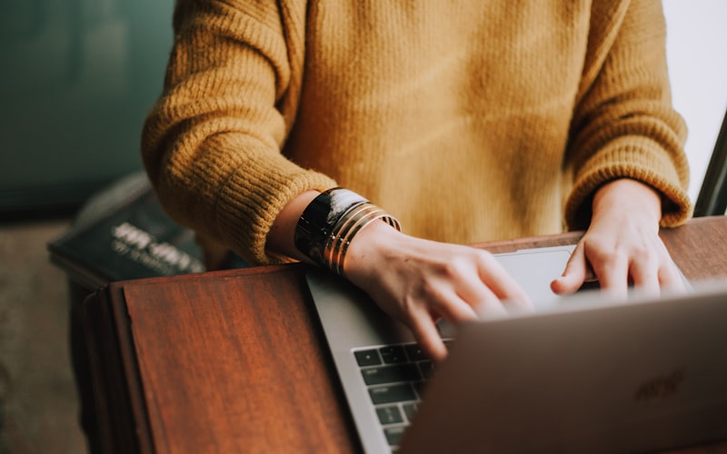 Quick-Start Guide for Better LinkedIn Profiles